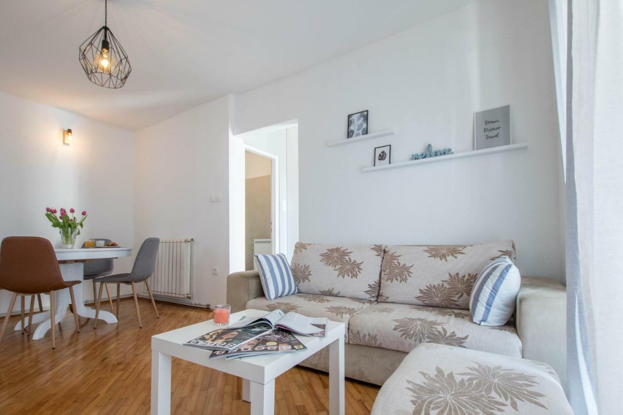 App Lov Apartment Umag Exterior photo