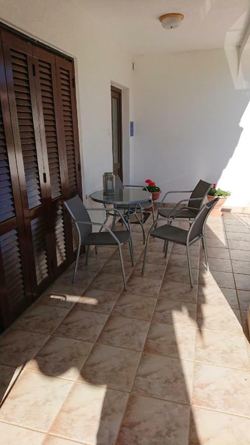App Lov Apartment Umag Exterior photo